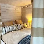 House Lexington Mit Sauna & Whirlpool Am בית נופש