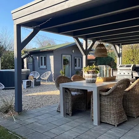 House Lexington Mit Sauna & Whirlpool Am Tatil Evi *